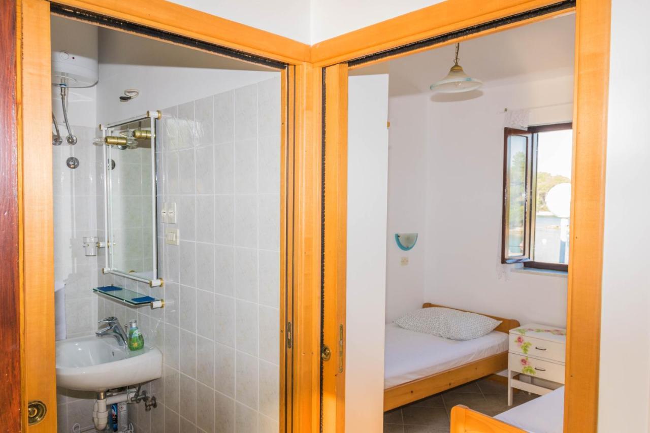 Holiday House Punta Blue & Orange 5M From The Sea, Island Cres Punta Kriza Exterior photo