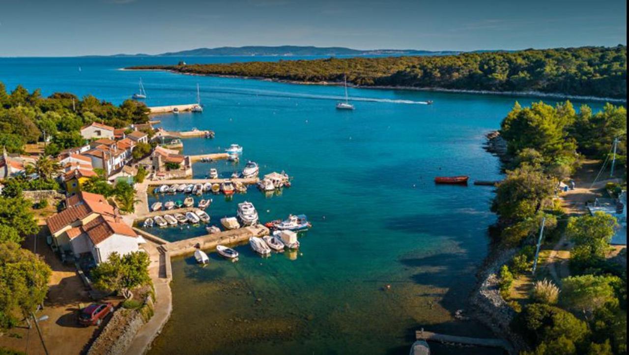 Holiday House Punta Blue & Orange 5M From The Sea, Island Cres Punta Kriza Exterior photo