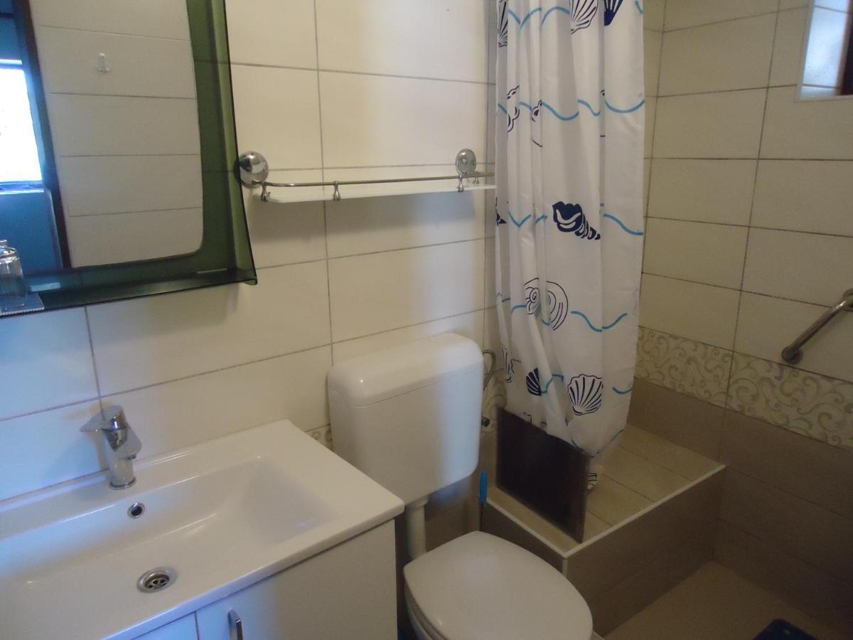 Holiday House Punta Blue & Orange 5M From The Sea, Island Cres Punta Kriza Exterior photo
