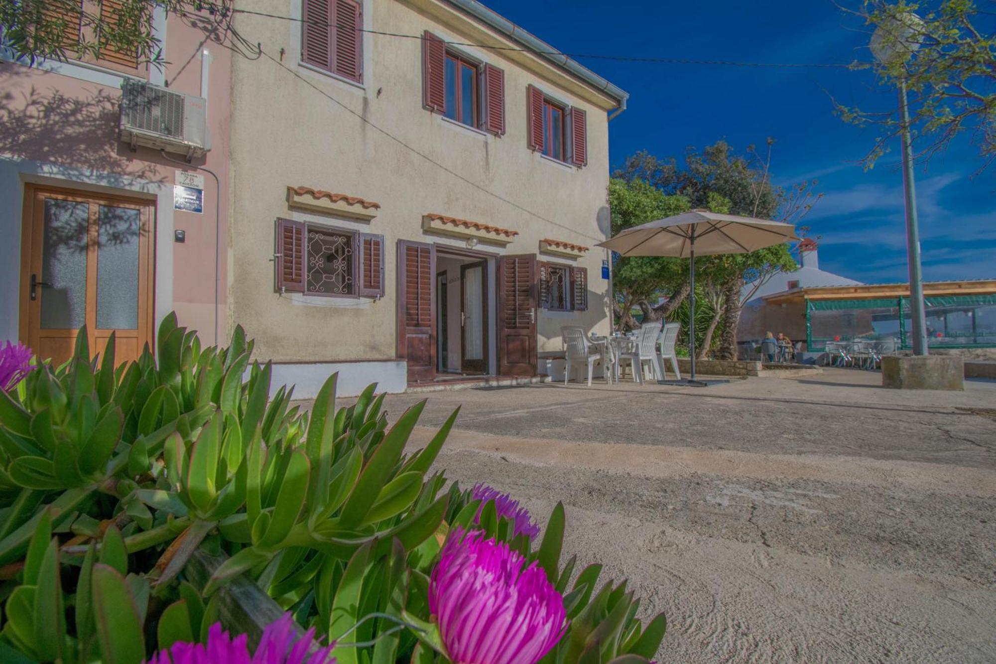 Holiday House Punta Blue & Orange 5M From The Sea, Island Cres Punta Kriza Room photo
